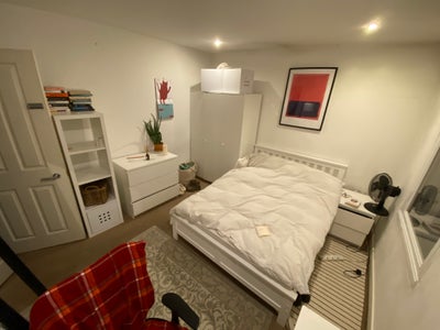 Nice Double Room In Modern House With A Garden  Main Photo