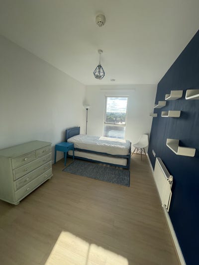 Spacious Double Room – 2 Mins to Hackney Downs  Main Photo