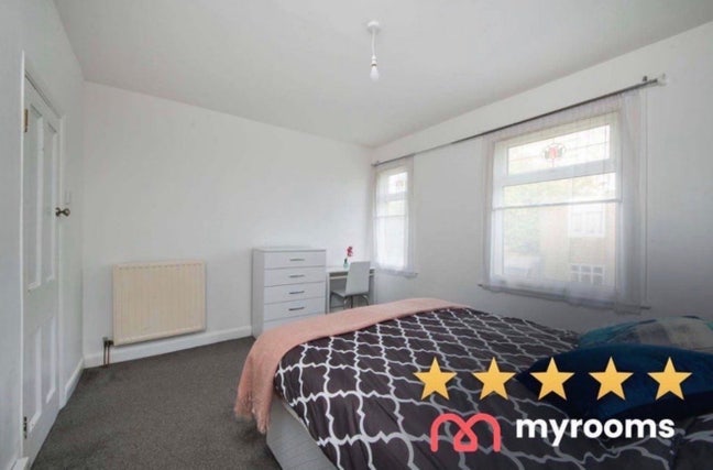 2 Rooms Available in 📍Royal Docks😍 Main Photo
