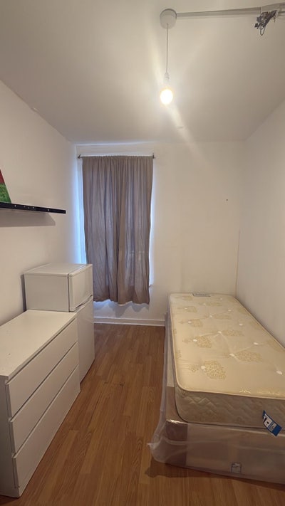 🛏️ Spacious Single Room to Let in Dollis Hill  Main Photo