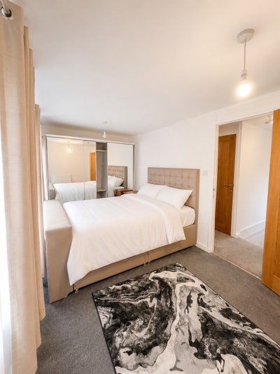  Modern Double Room, All Bills Included – Tilbury Main Photo