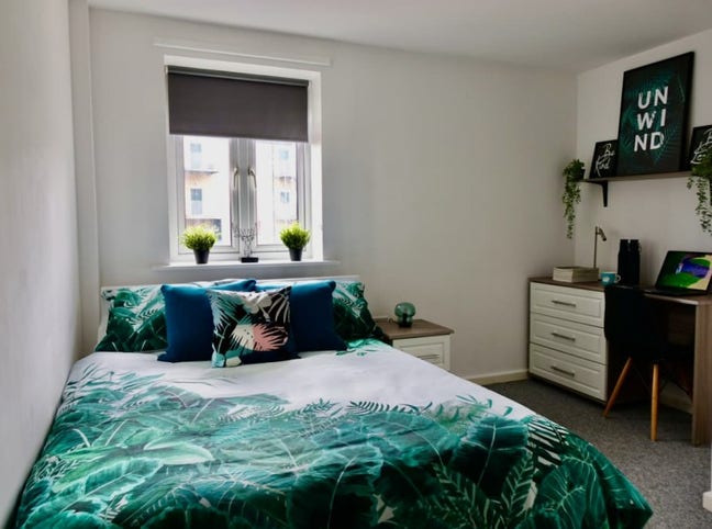 Urgent Tenancy Takeover Available for Leeds Studen Main Photo