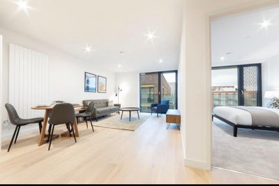 Royal wharf - 1 bed apartment  Main Photo