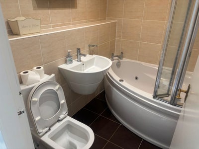 Large double room furnished 10min walk  from uni Main Photo