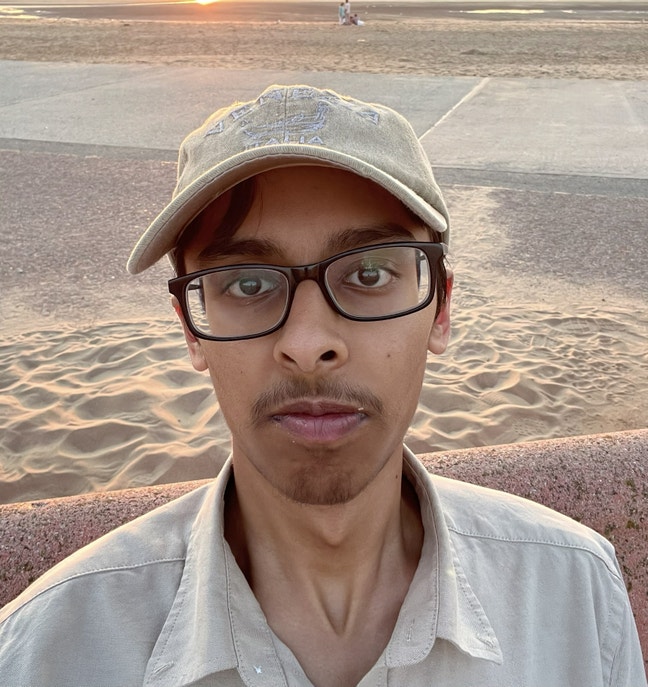 CS student looking for accommodation within 2... Main Photo