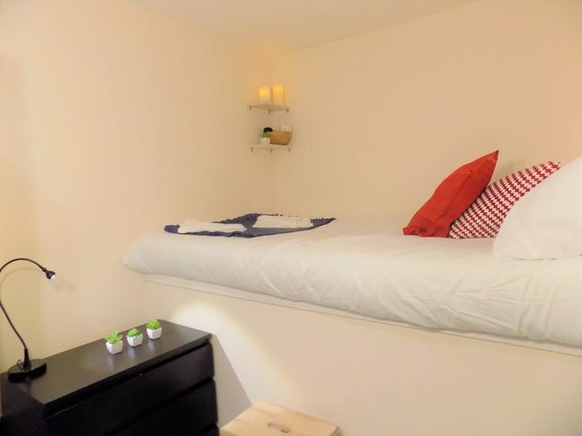 Only 1 ensuite room left Main Photo