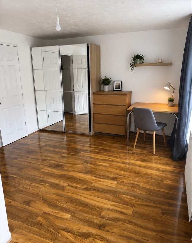 🏡En-suite available - Couples welcome  Main Photo