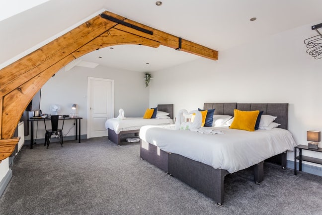 Double Rooms – En-Suites -Bills Included – Durham  Main Photo