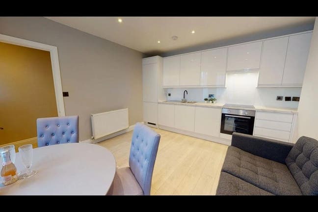 2 Bedroom Flat in Hammersmith Main Photo