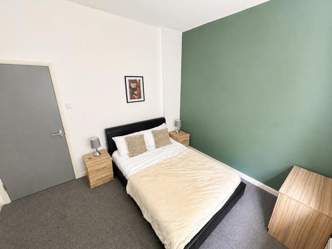 First Floor En-suite Room to Rent – Mansfield Main Photo