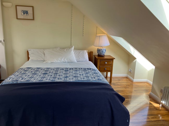 Elegant and spacious studio with kichenette Main Photo