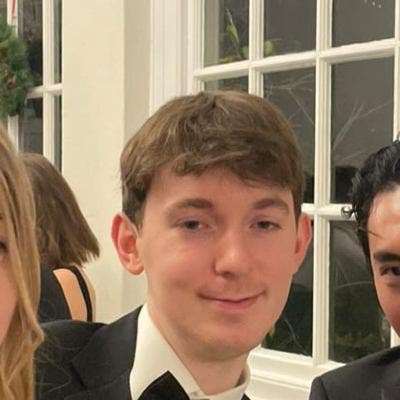Masters Student looking for room Main Photo