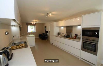 Ealing Broadway: Stunning house, lovely double Main Photo