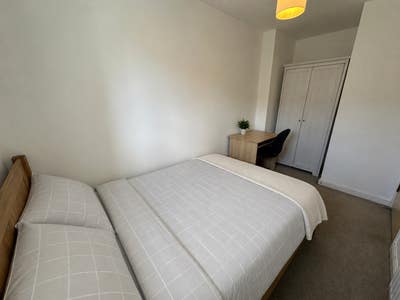 Double Room in HMO on Circus Drive, CB4 (14CD4) Main Photo