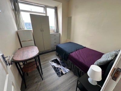 🛏️ Spacious Single Room to Let in 📍Wembley✨  Main Photo