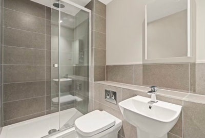 3 bedroom apartment Main Photo