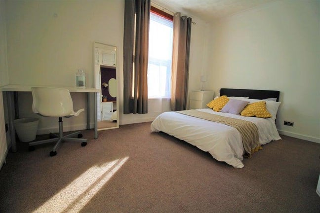 🛏 Double Room • No Deposit Option (44La) Main Photo