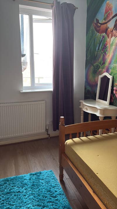 Two cozy single rooms in E13 - All bills included Main Photo