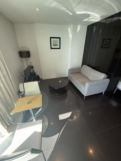 Modern Studio – Short Let Until 16 Sept Main Photo
