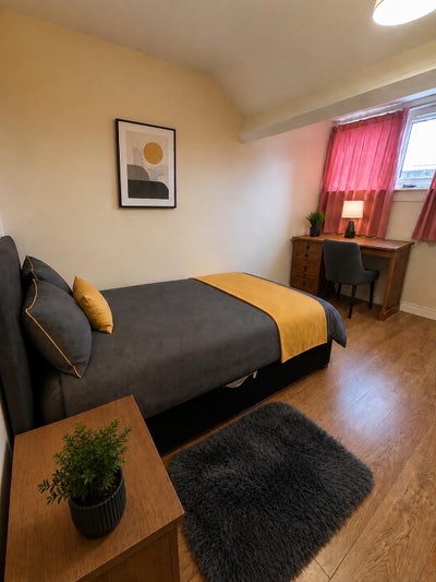 High Quality Room - Queens Quarter Location  Main Photo