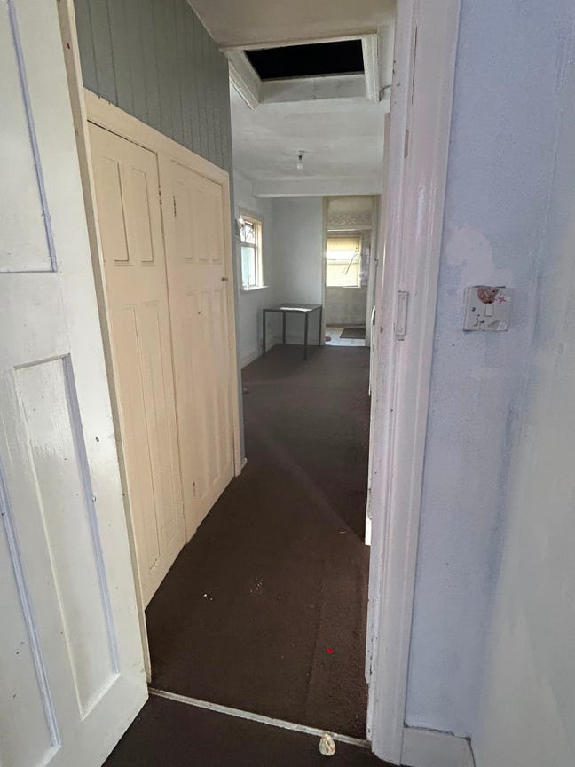 Flat to Rent  Main Photo