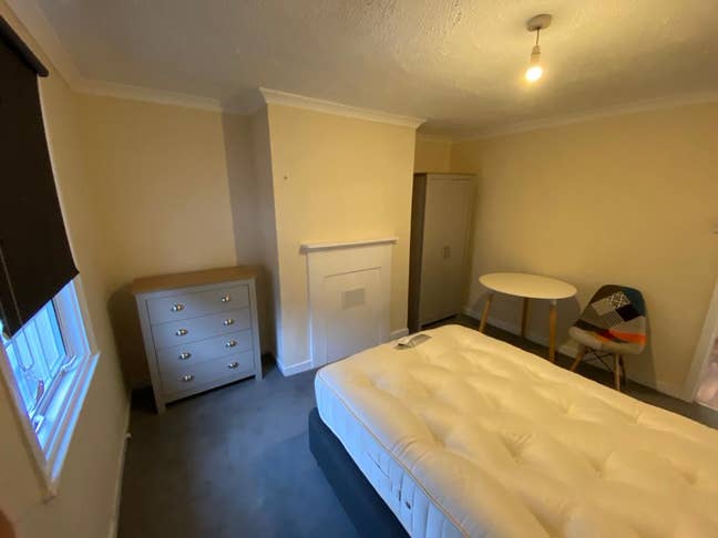Furnished Room – All Bills Included Main Photo