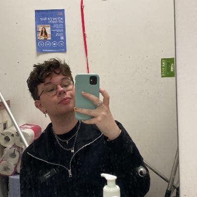 Hey I'm Josh, I'll be starting a new job in S... Main Photo