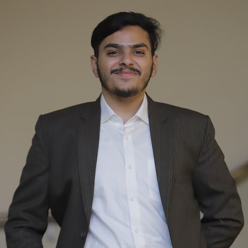 Professional Male seeks a single or double room Main Photo