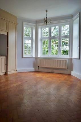 Double Bedroom in N21  Main Photo