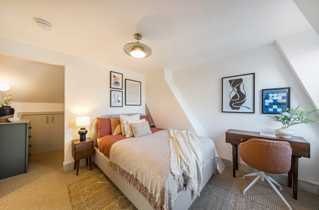 Beautiful Top-Floor En-Suite in Clapham Main Photo
