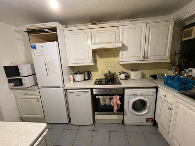 Double room+inc all bills@ Mile End Main Photo