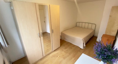 🍁 2 rooms in 4bed house + garden - September Main Photo