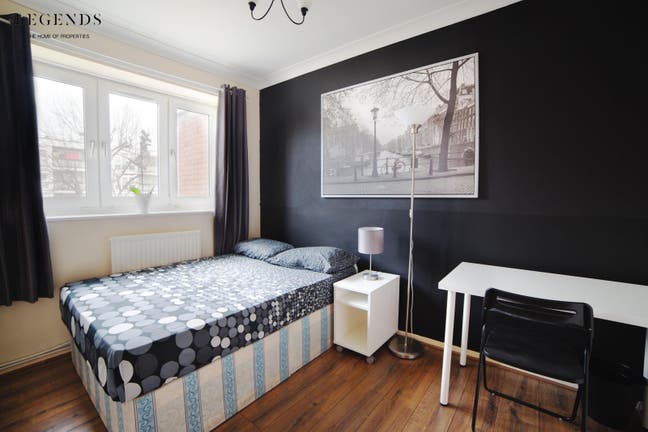 3 Bedroom + Big Living Room (Central Ldn) Zone 1 Main Photo