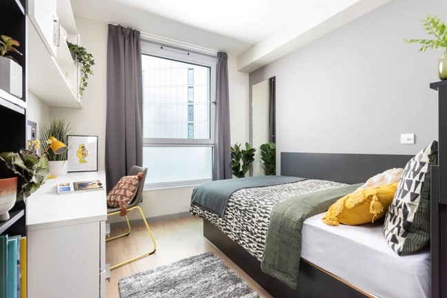 Replacement tenant needed- Ensuite room in London  Main Photo