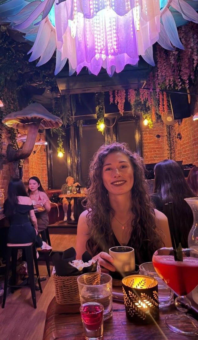 Looking for a room/buddy up, ideally West End area Main Photo