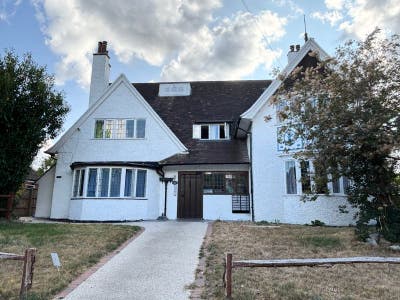 Character Studio with Country Views, All Bills Inc Main Photo