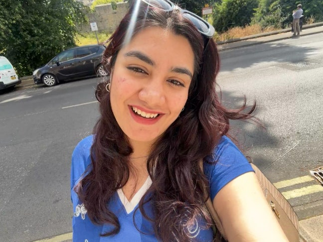 looking for a house at York. Hi, I’m Shreya... Main Photo