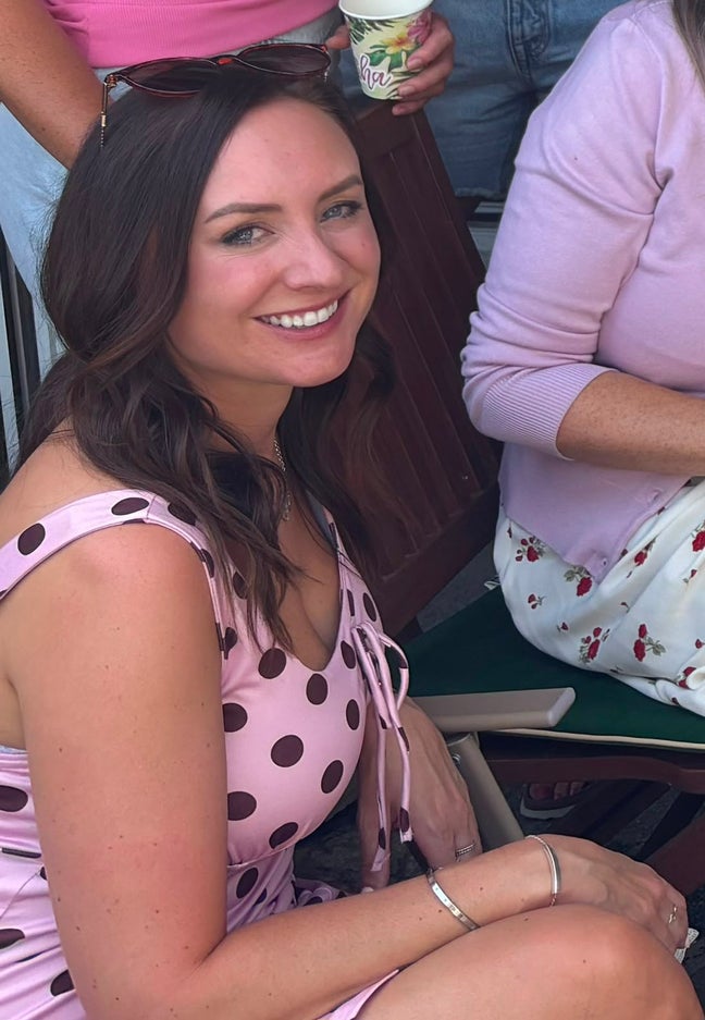 Looking for a room or room buddy up for flatshare Main Photo