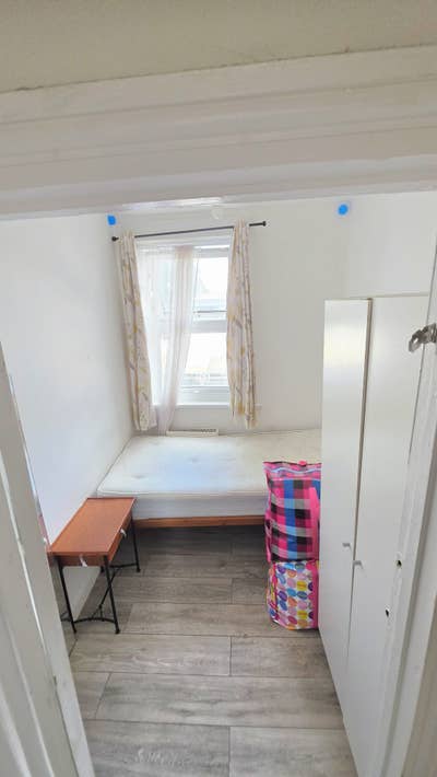 Luxury Single Room for Rent in Ilford, IG1  Main Photo