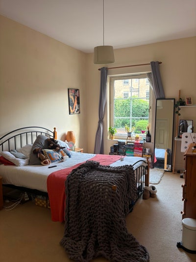 Room for rent in Broughton area  Main Photo