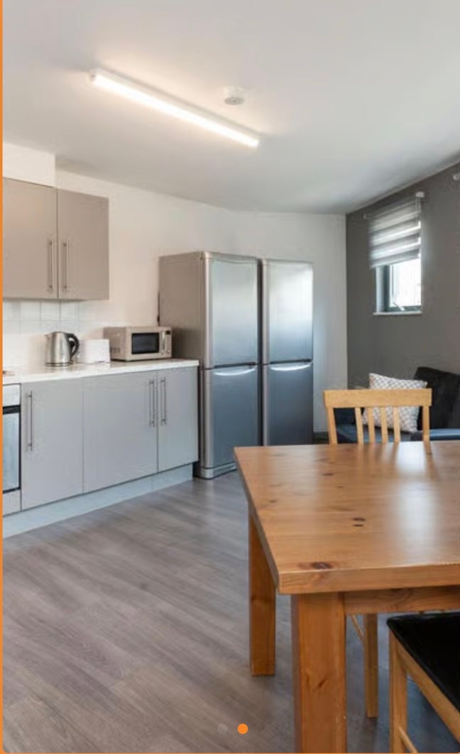 Classic Ensuite Student Accommodation Reading Main Photo