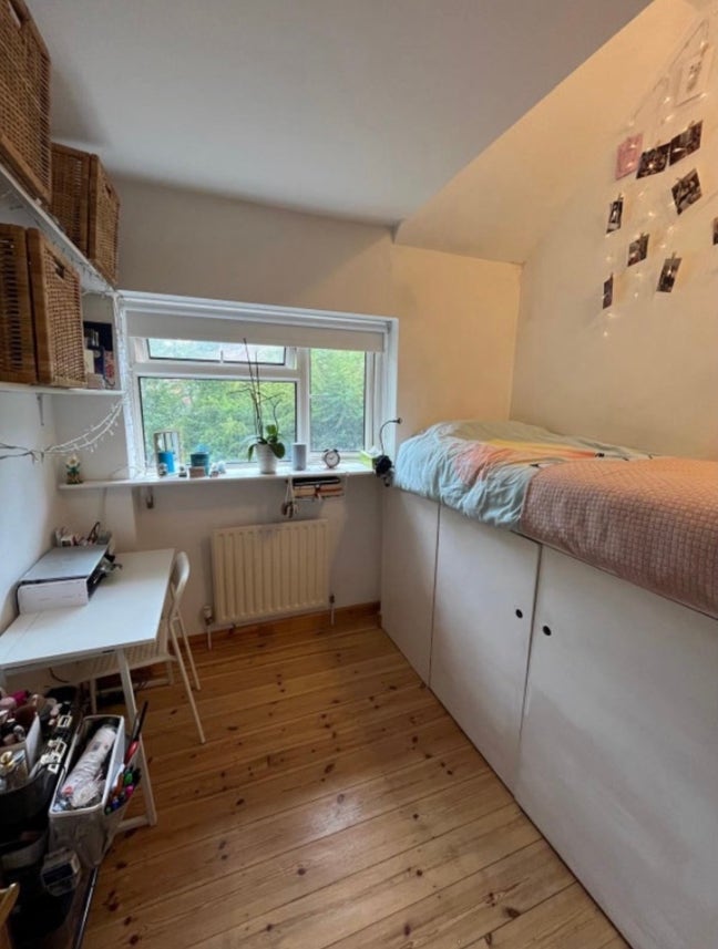 *girls only!* &pound;600 all bills inc, no deposit room! Main Photo