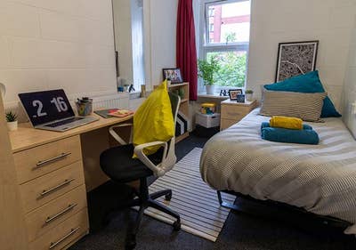 Room Available on Sublet – Wood Green Main Photo