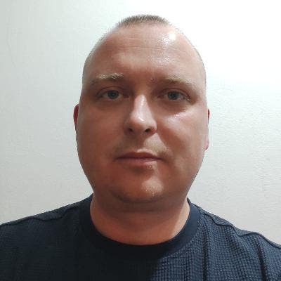 Professional Male seeks a double room Main Photo