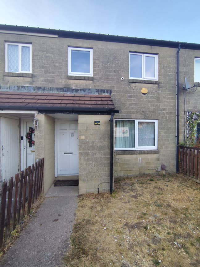 Newly renovated 4 bed student house  1 ROOM LEFT Main Photo