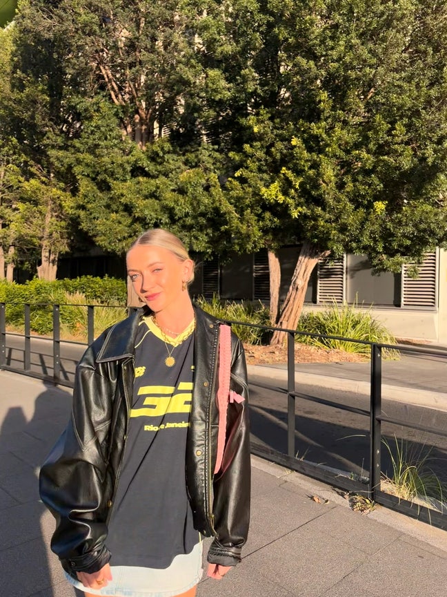 Moving back from aus and looking for a house share Main Photo
