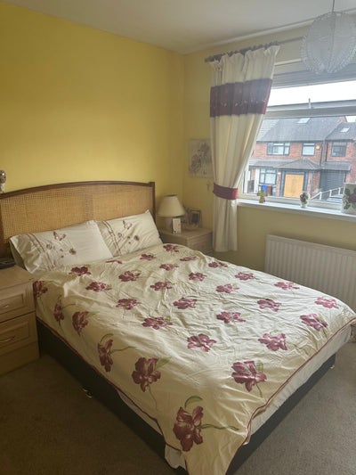 House share in highly sort after area Dane Bank Main Photo