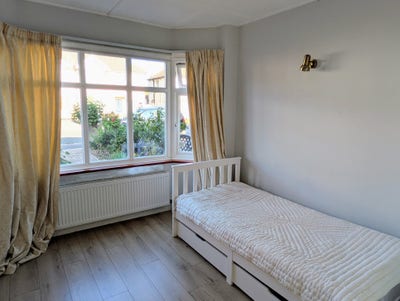 Double/single Room. All bills included Main Photo