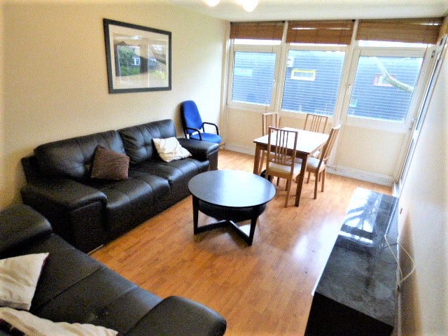 Three bedroom property near Brick lane E2 Main Photo