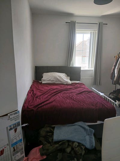 Live rent free Main Photo